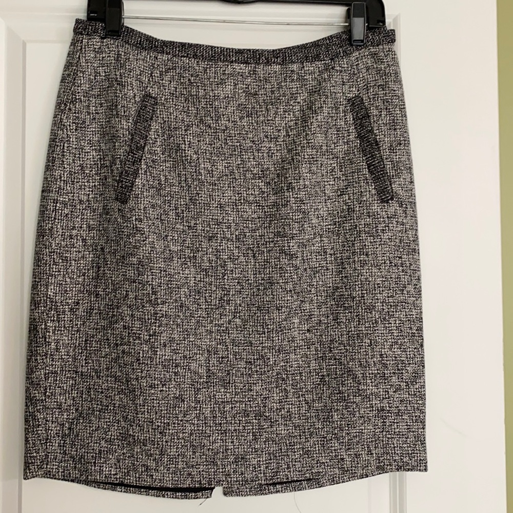 The Limited Black and White Pencil Skirt